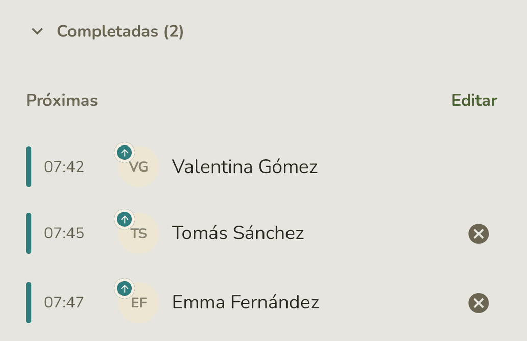 La vista de lista: "Completadas (2)" plegadas y las próximas paradas con su hora.